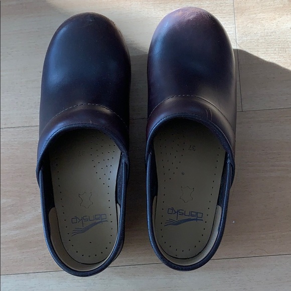 dansko clogs size 37